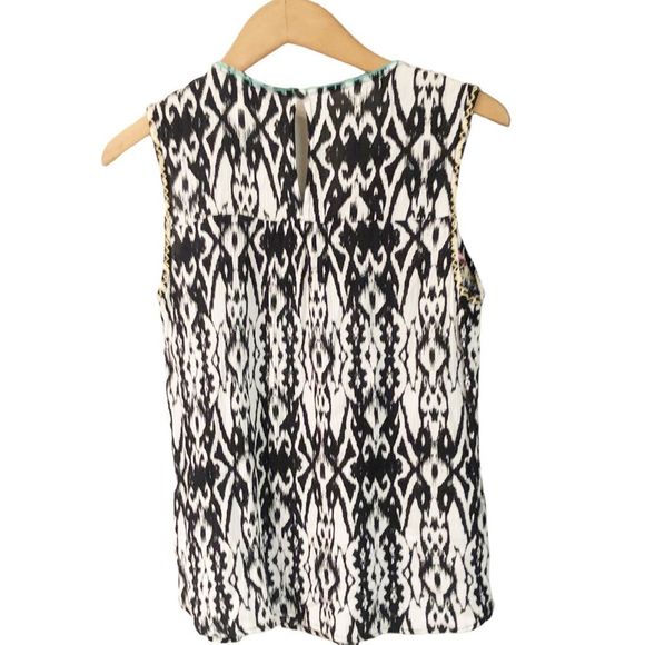 Savanna Jane embroidered Sleeveless Top S - Picture 4 of 8